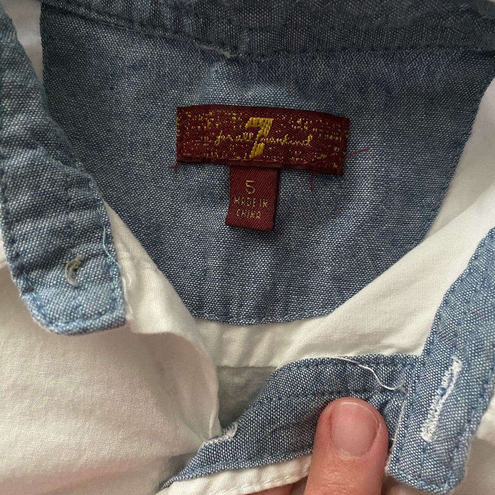 Two button downs & shorts - boys’